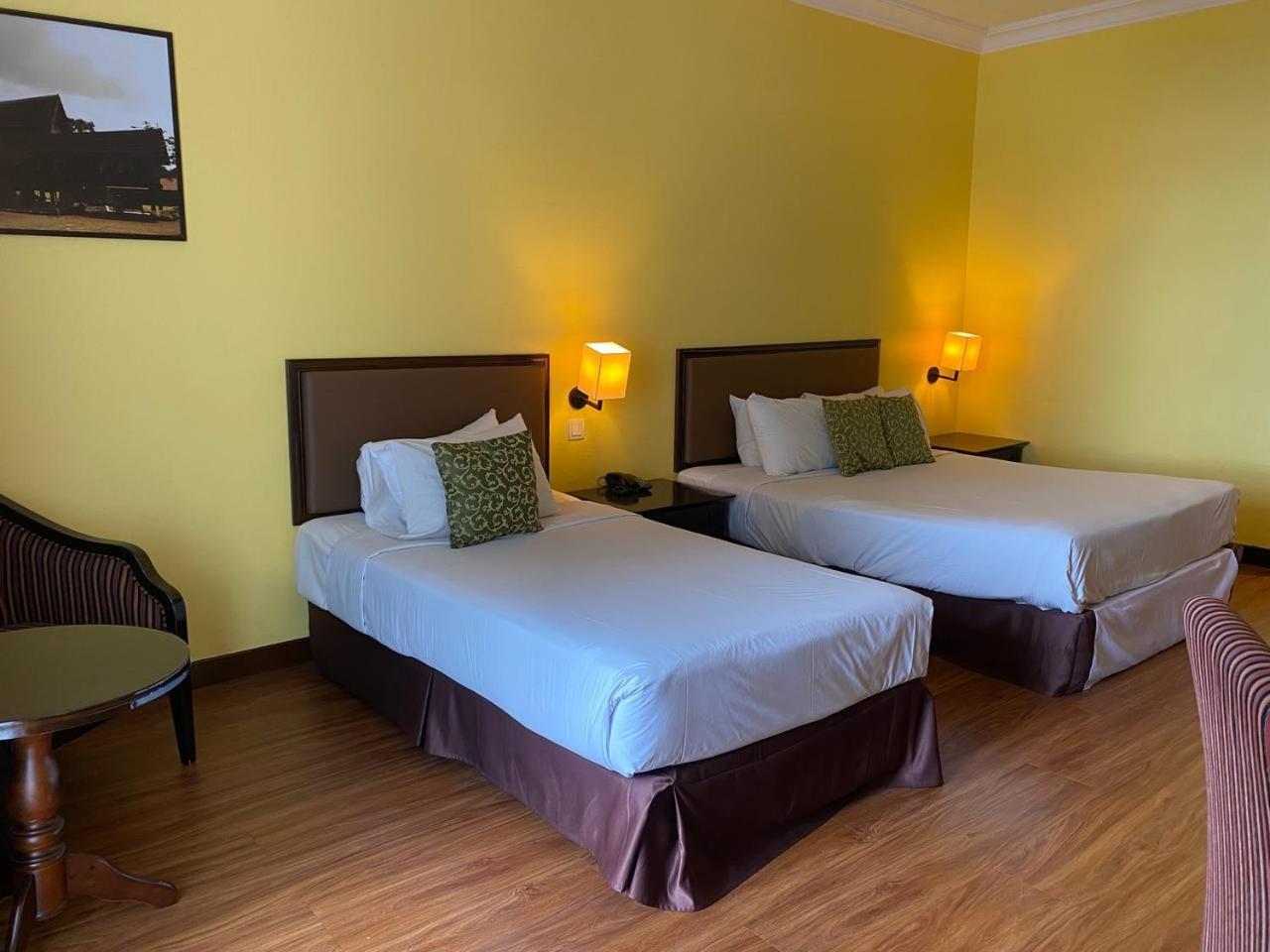 Ehsan Seaview Hotel פורט דיקסון מראה חיצוני תמונה