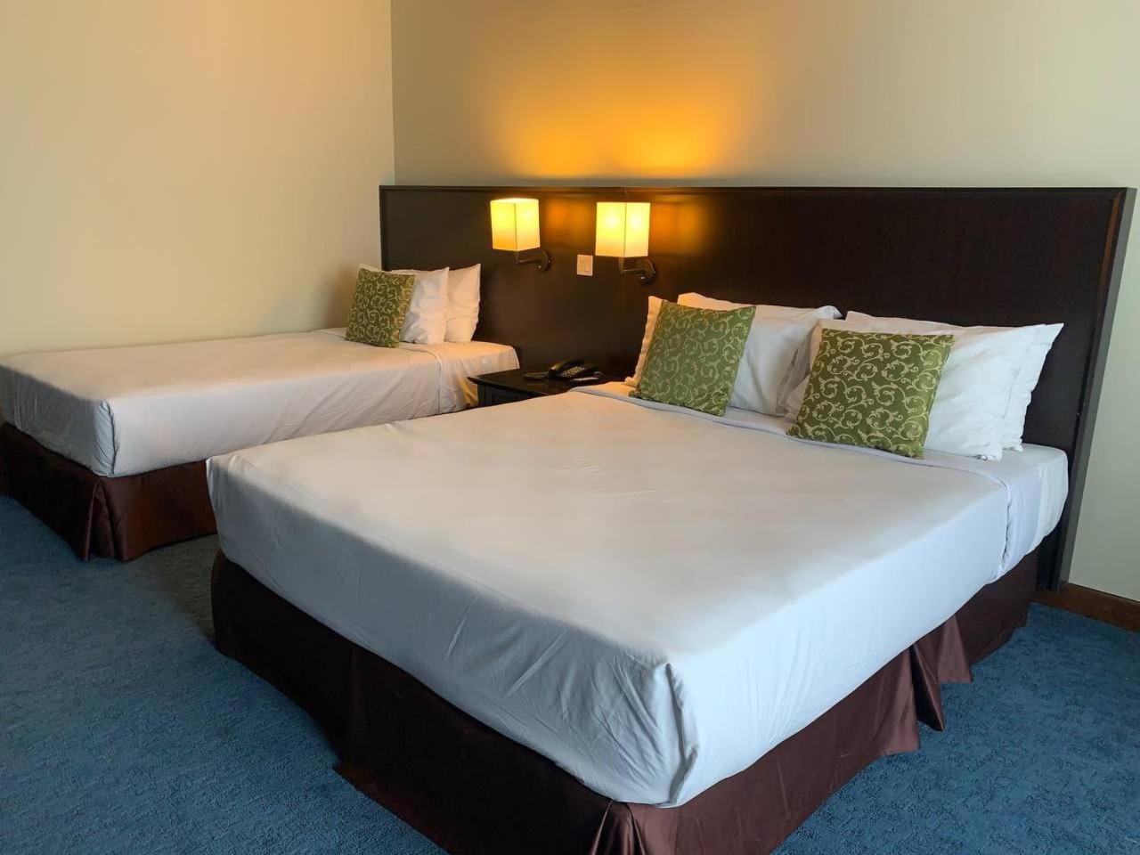 Ehsan Seaview Hotel פורט דיקסון מראה חיצוני תמונה